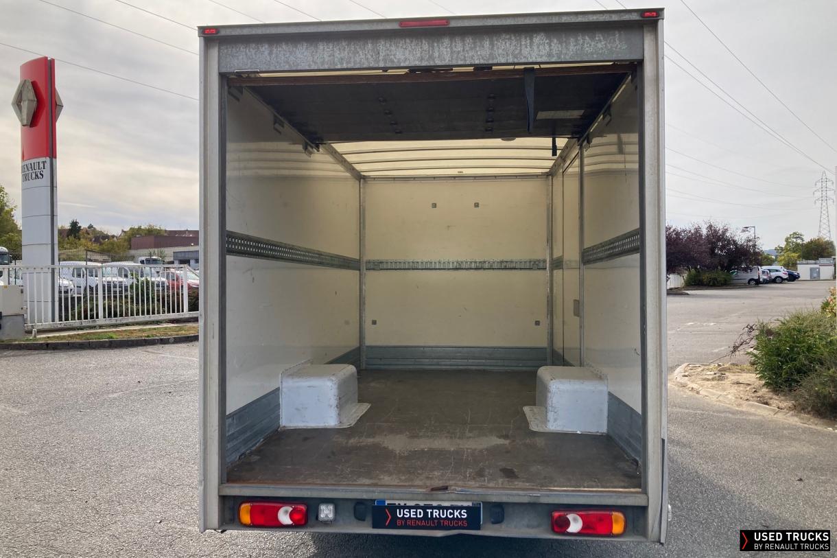Renault Trucks Master 145