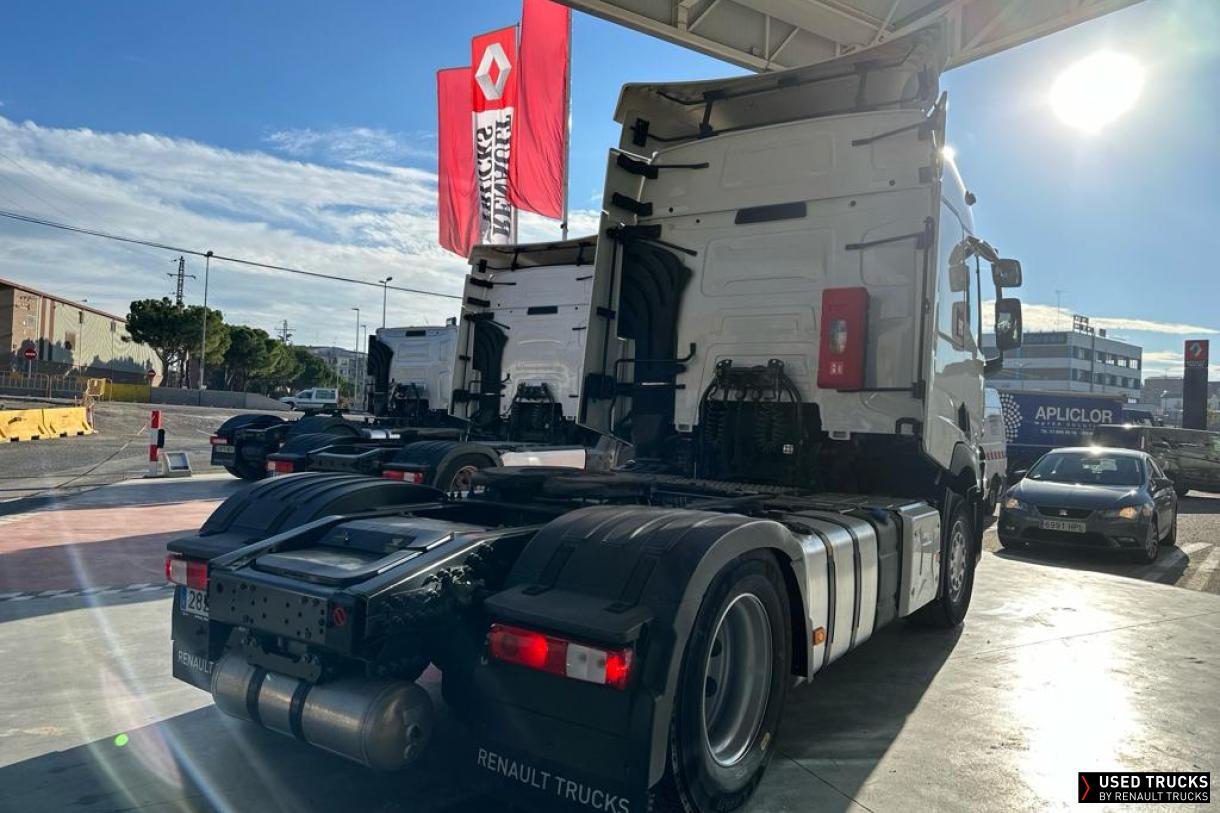 Renault Trucks T
                                            520