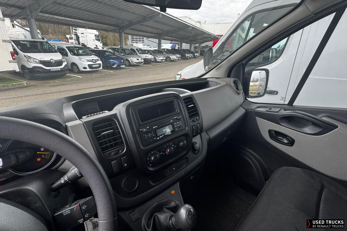 Renault Trafic 120