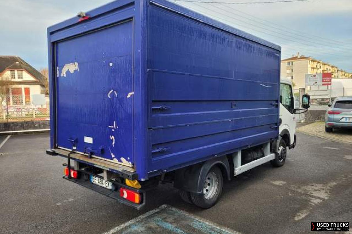 Renault Trucks Maxity 140