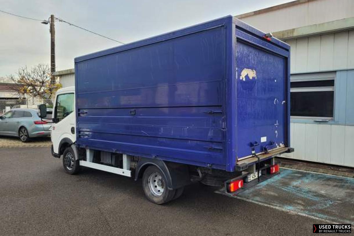 Renault Trucks Maxity 140