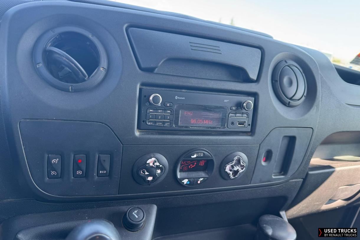 Renault Trucks Master 145
