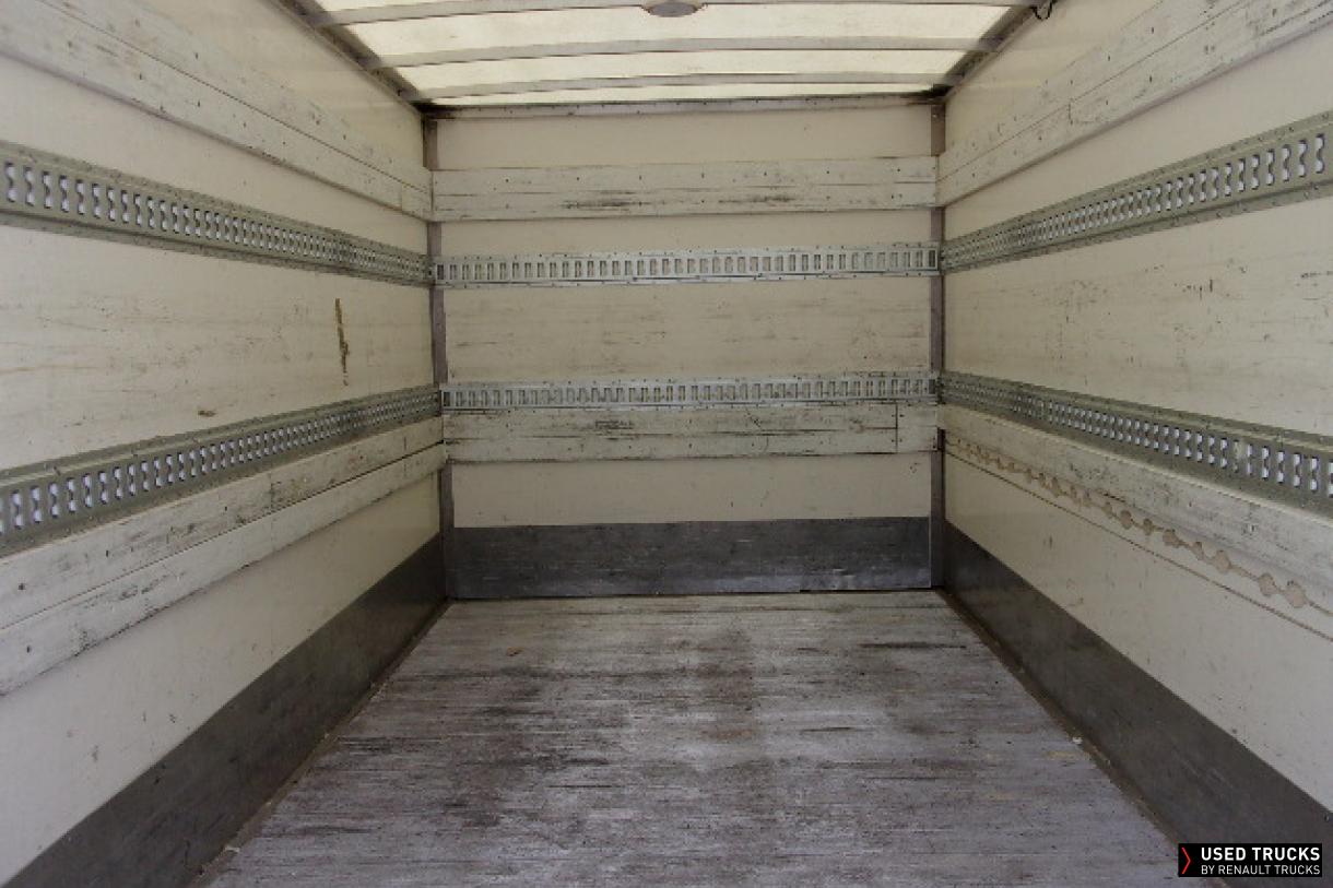 Renault Trucks Master 145