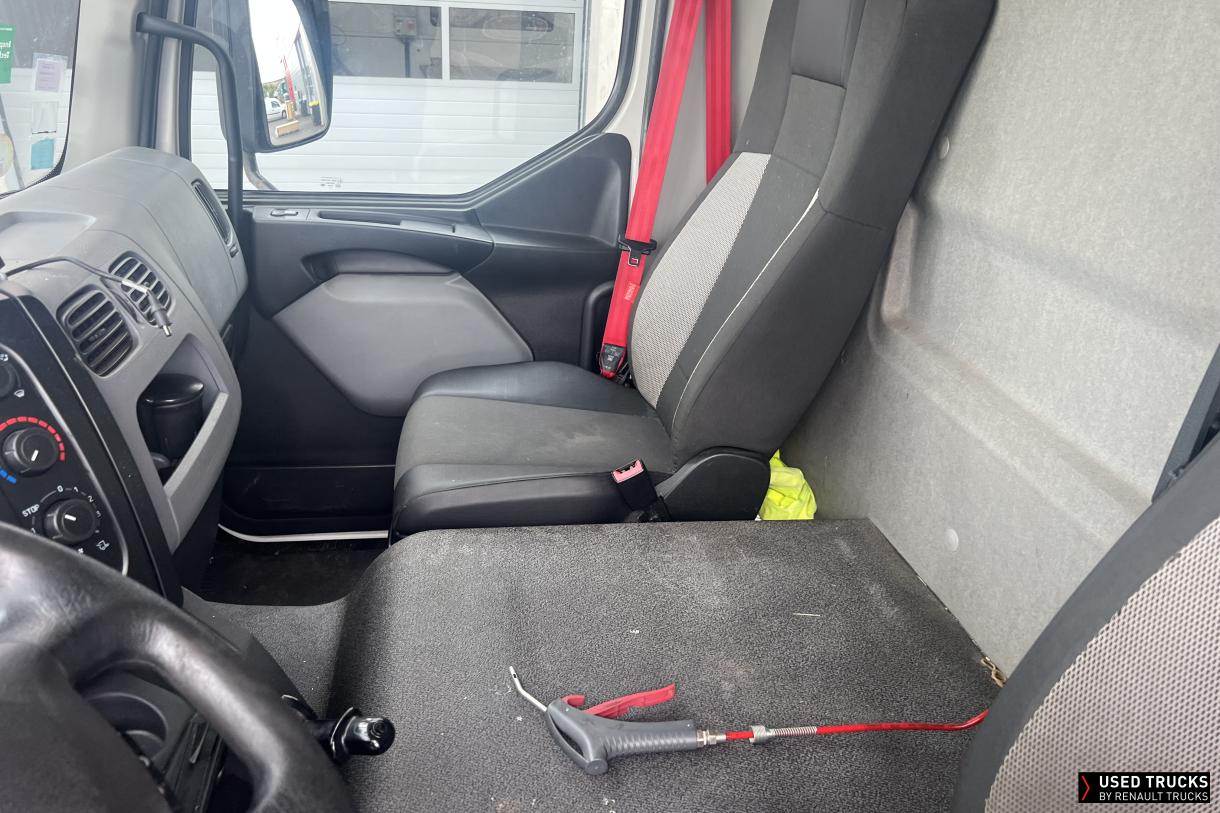 Renault Trucks D 280