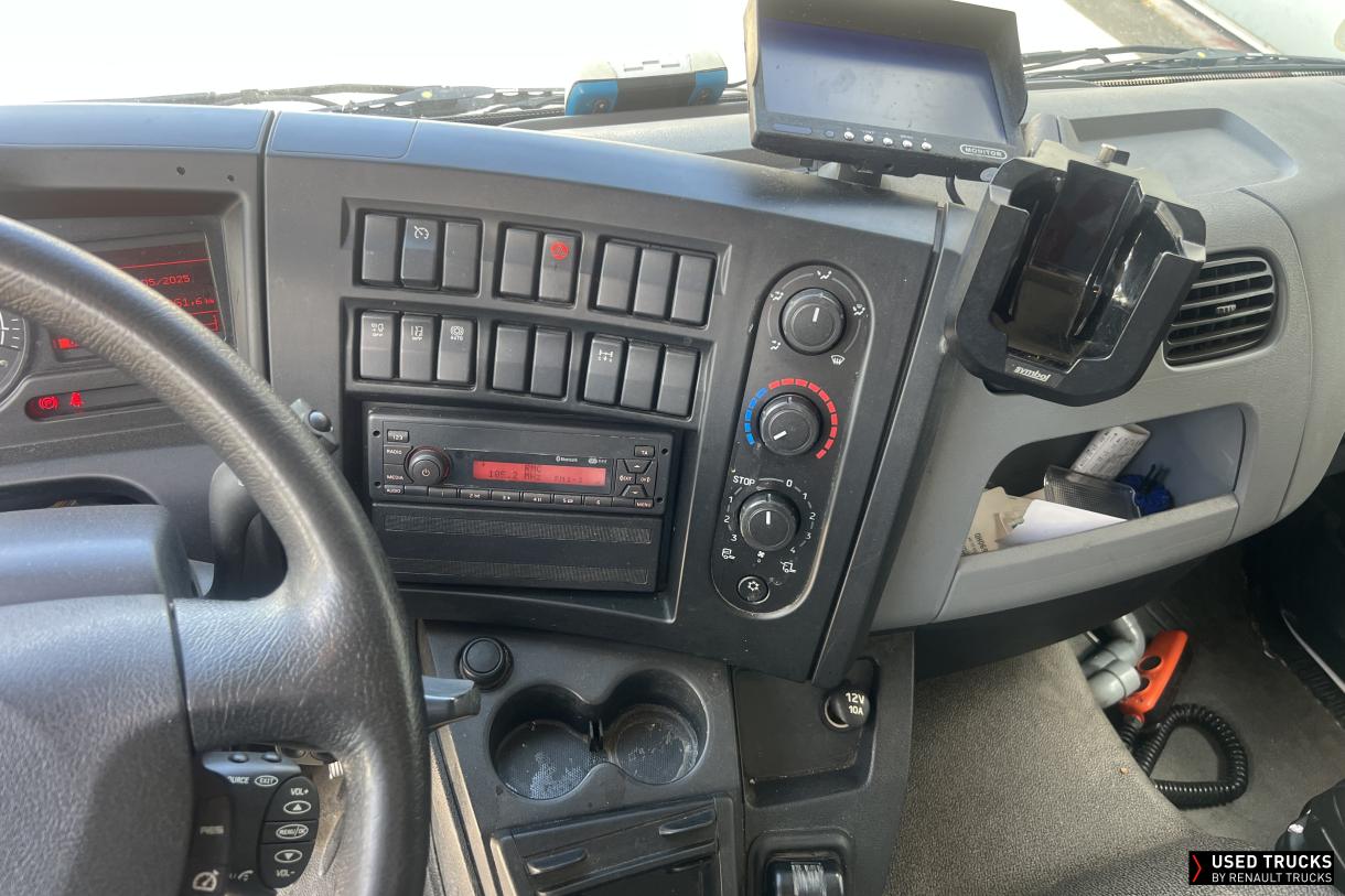 Renault Trucks D 240