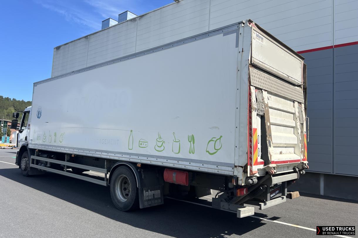Renault Trucks D Wide 320