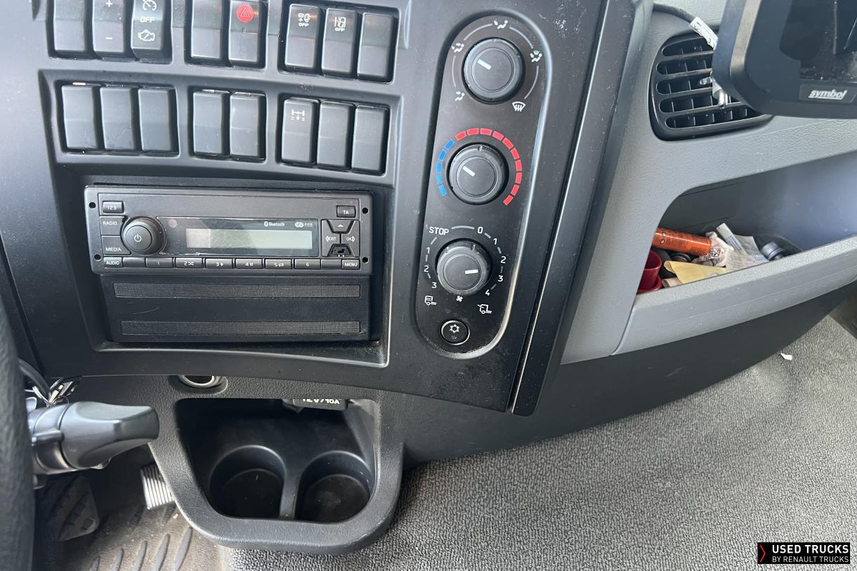 Renault Trucks D Wide 320