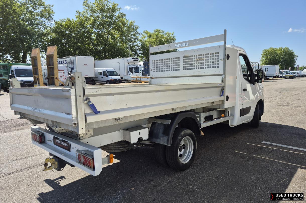 Renault Master 130