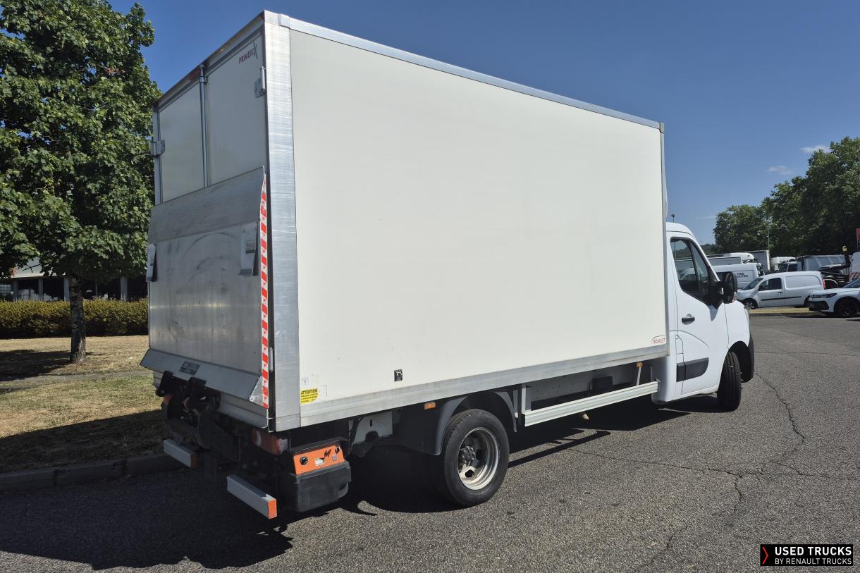 Renault Master 130