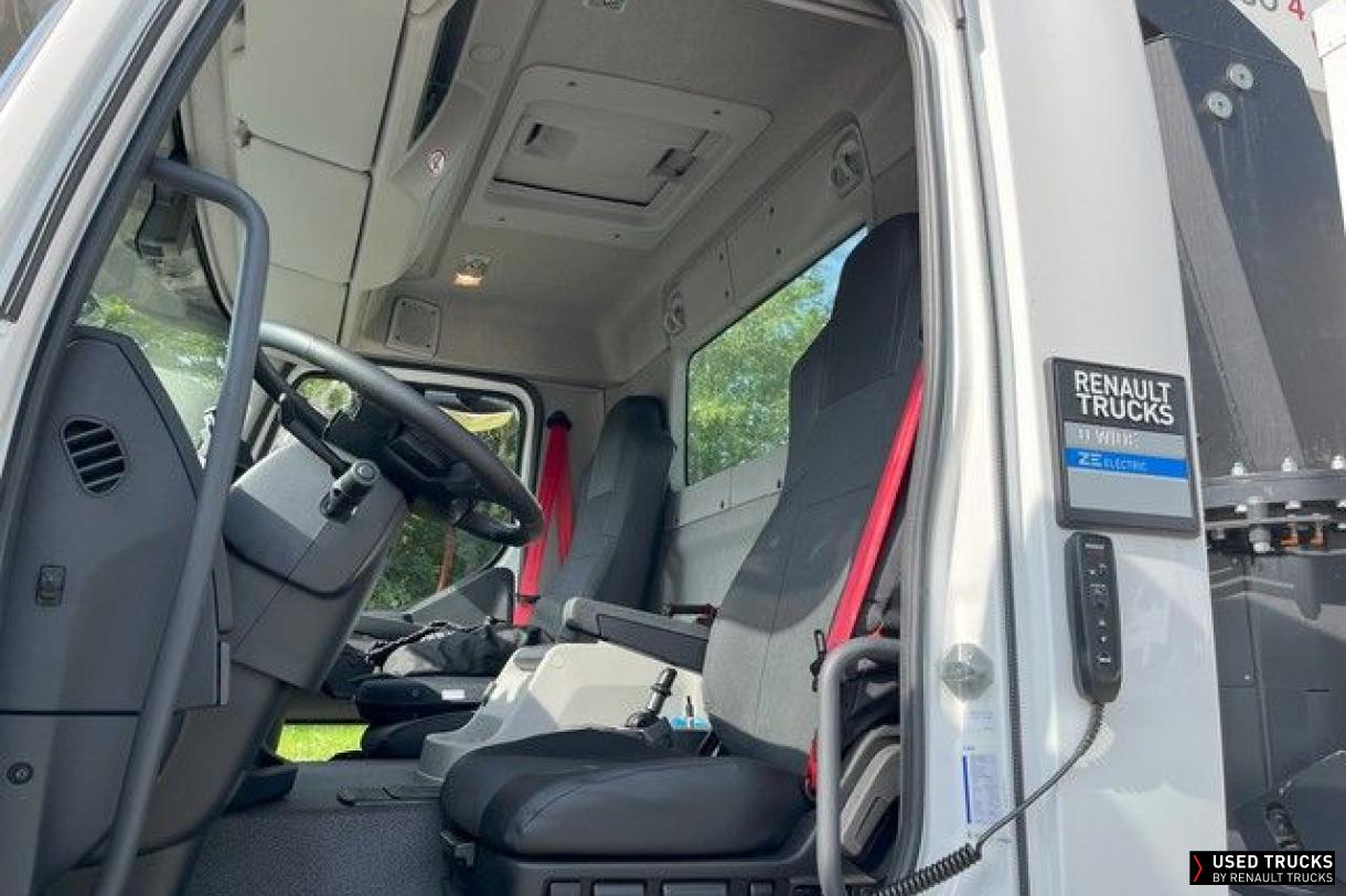 Renault Trucks D Wide 