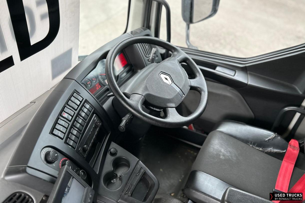 Renault Trucks D Cab 2.1 240