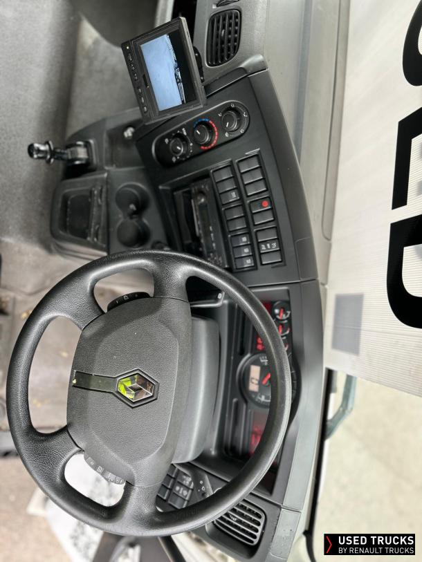 Renault Trucks D Cab 2.1 240