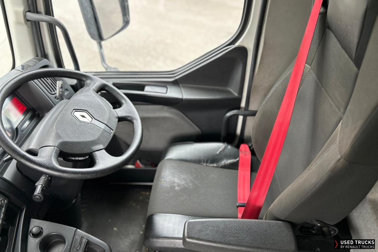 Renault Trucks D Cab 2.1 240