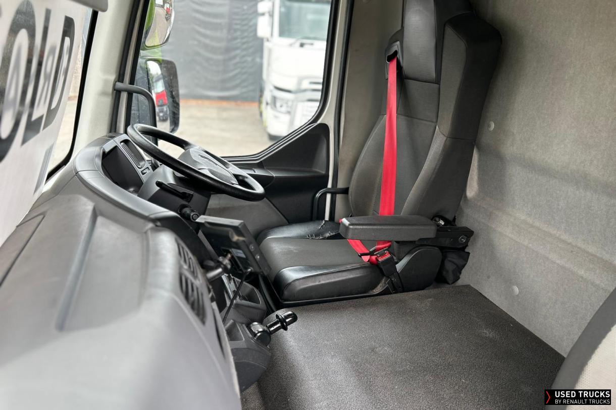 Renault Trucks D Cab 2.1 240