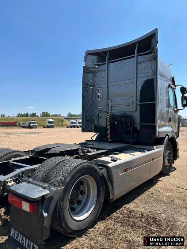 Renault Trucks Premium Route 460