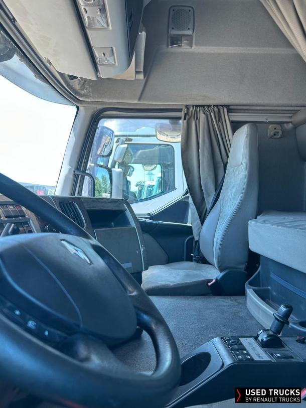 Renault Trucks Premium Route 460