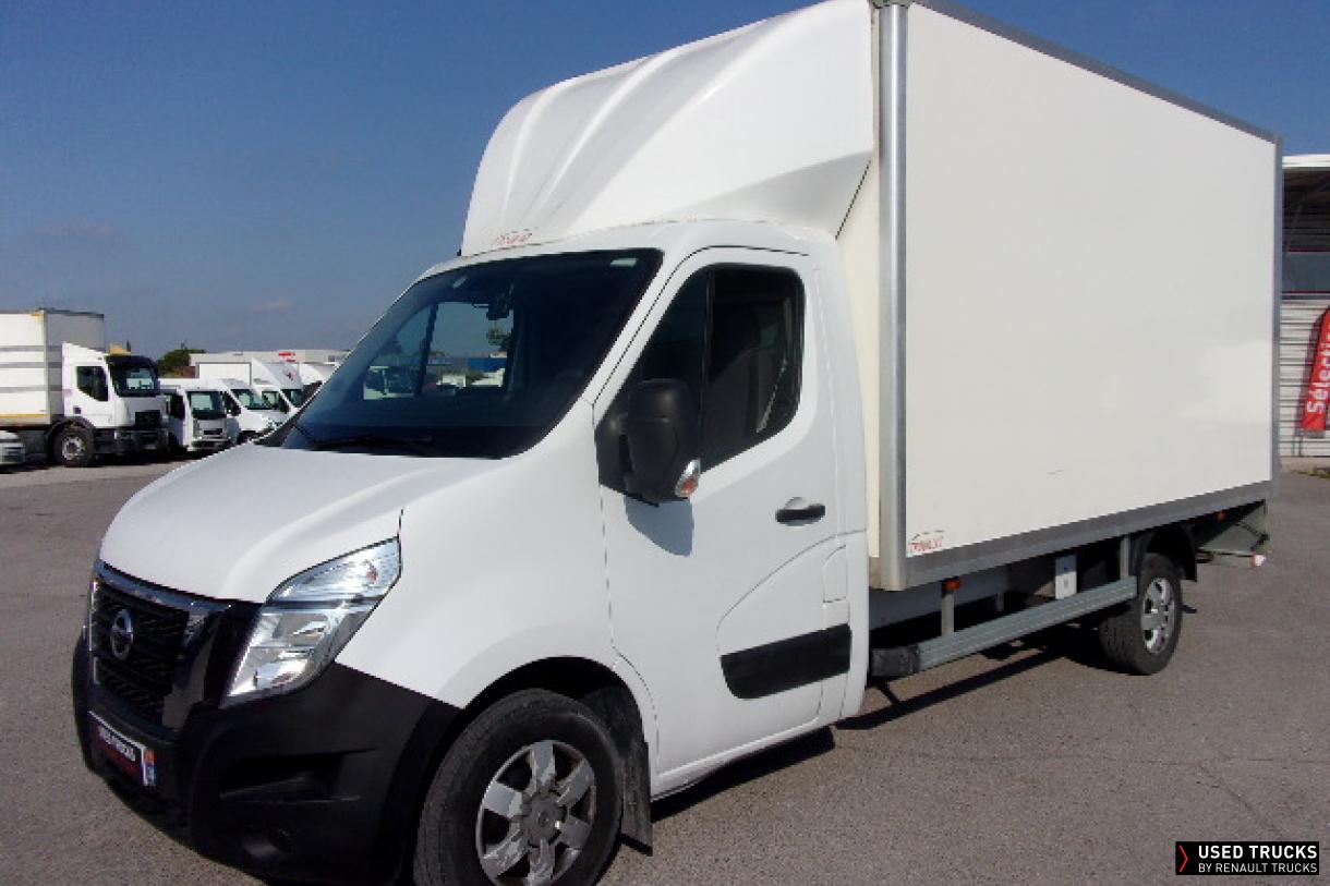 Nissan Interstar 165
