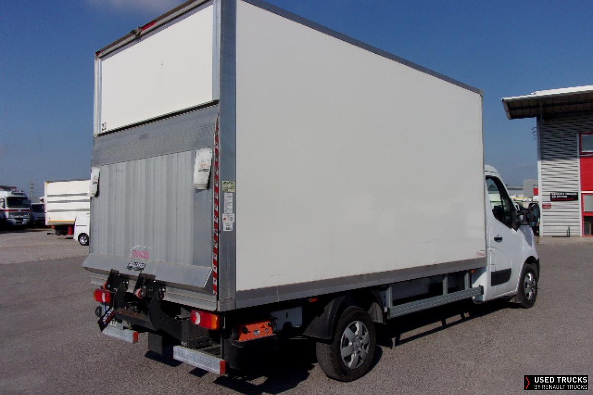 Nissan Interstar 165