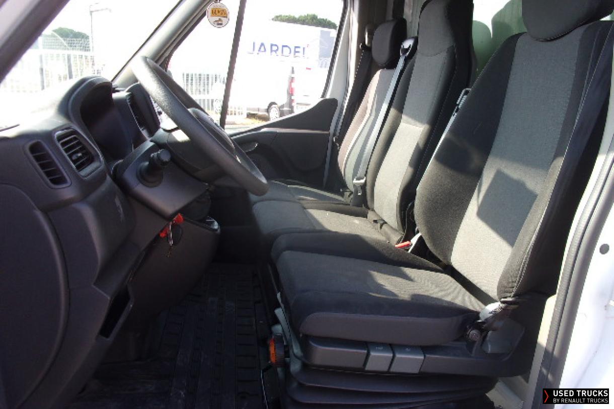 Nissan Interstar 165