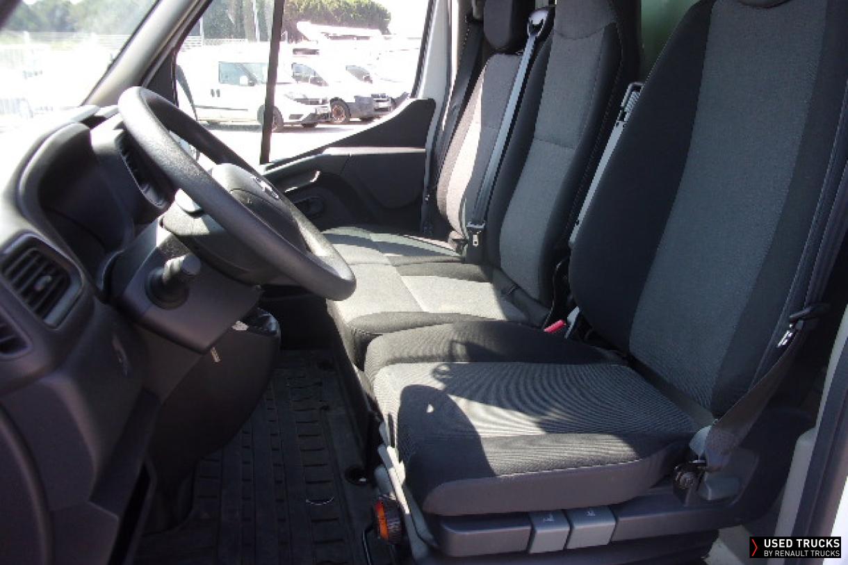 Nissan Interstar 