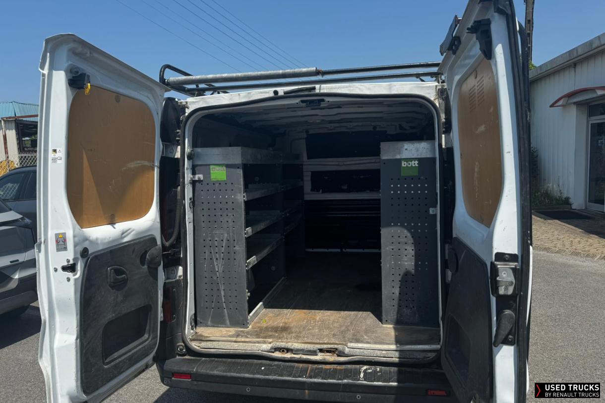 Renault Trafic 160