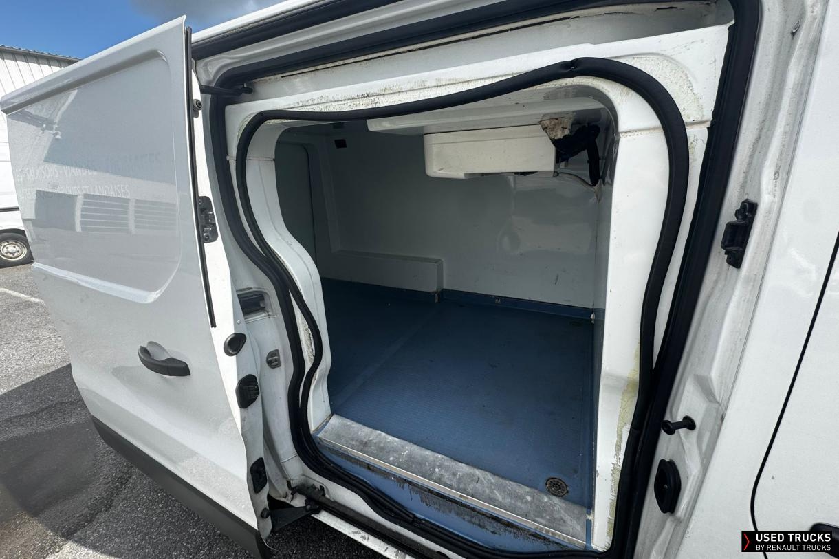 Renault Trafic 120