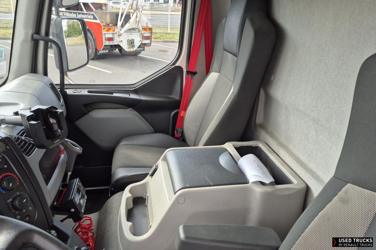 Renault Trucks D 240