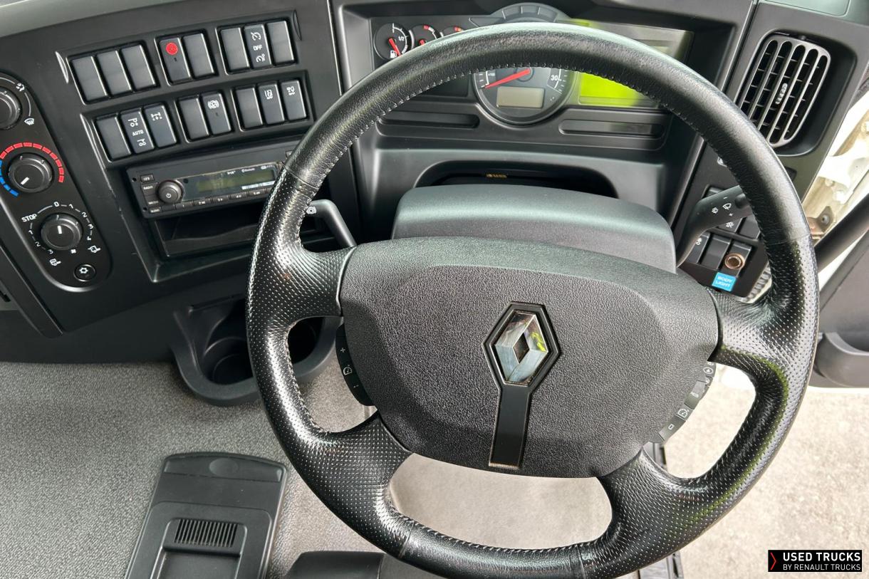Renault Trucks D Wide 320