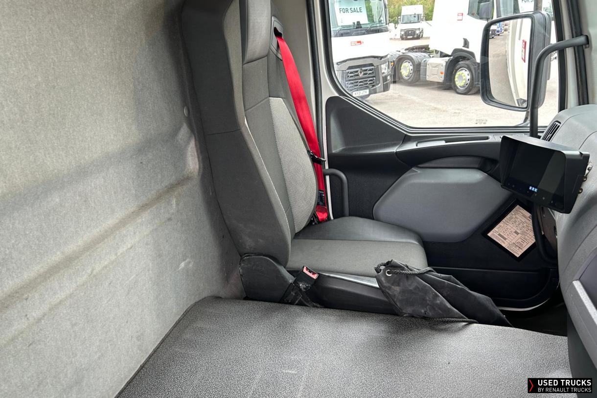 Renault Trucks D Wide 320