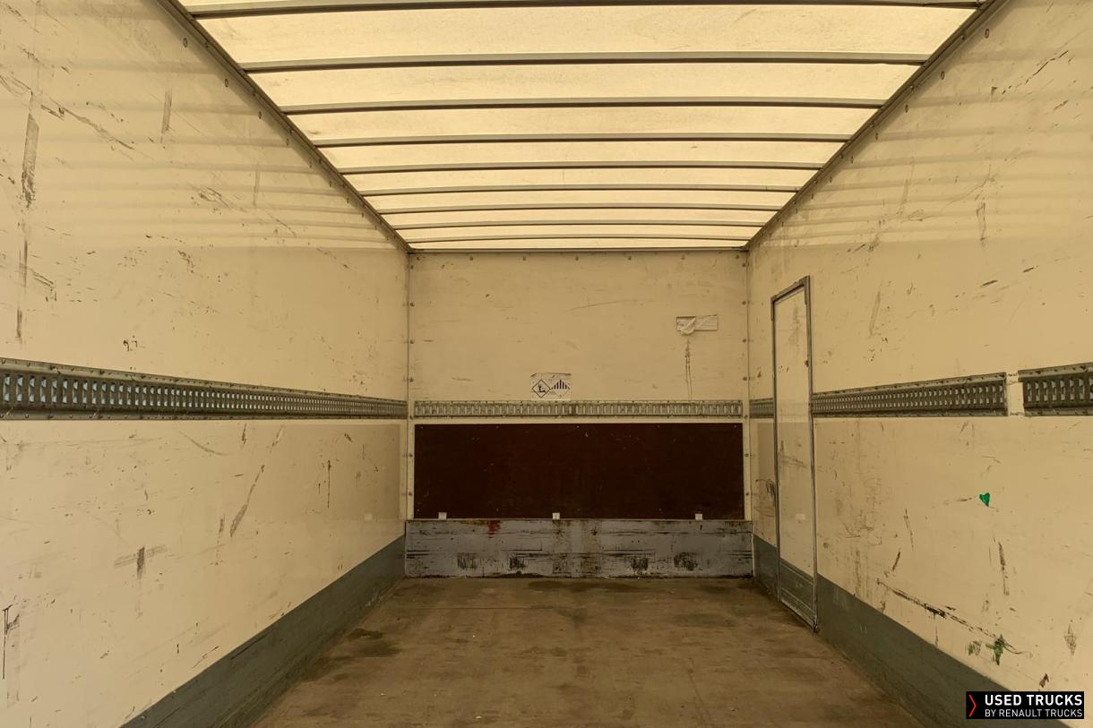 Renault Trucks D 240