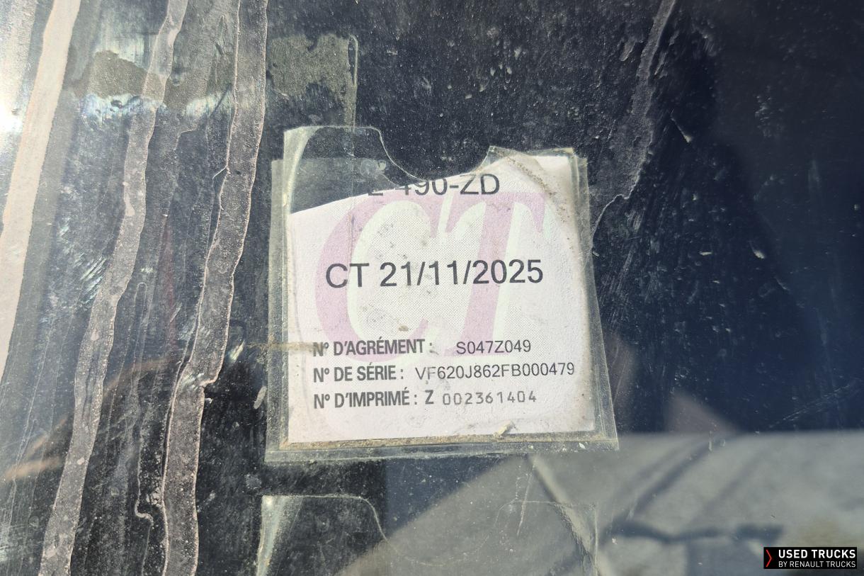 Renault Trucks D Wide 320