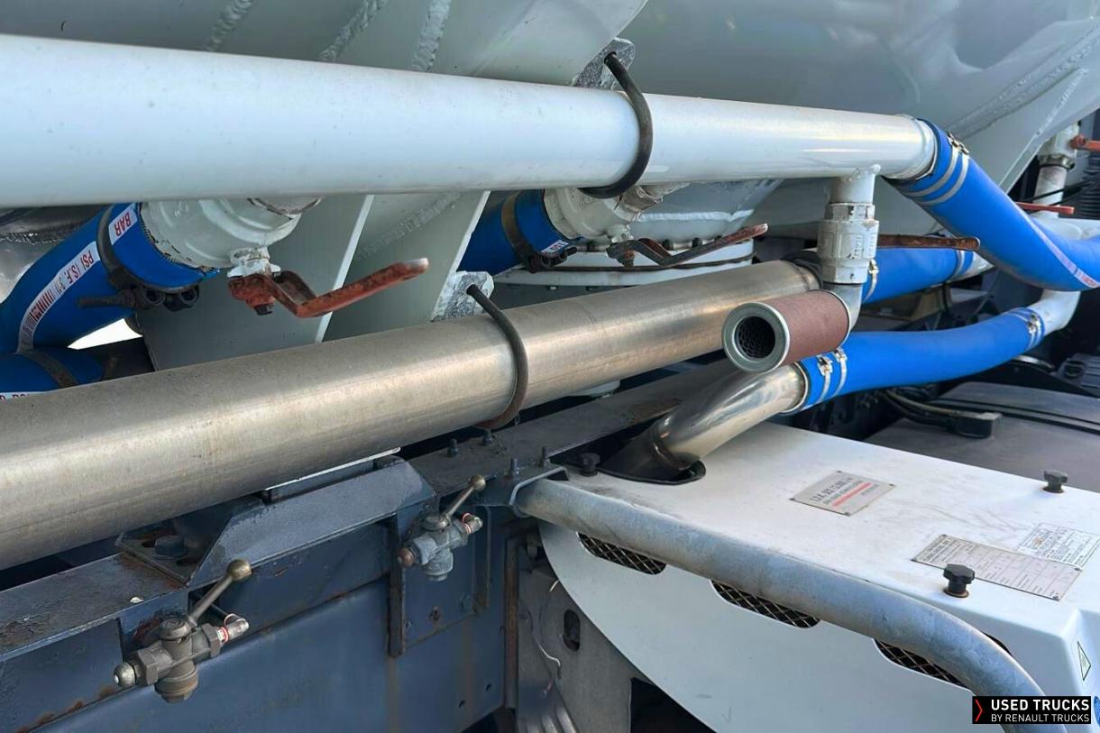 Renault Trucks Premium 360