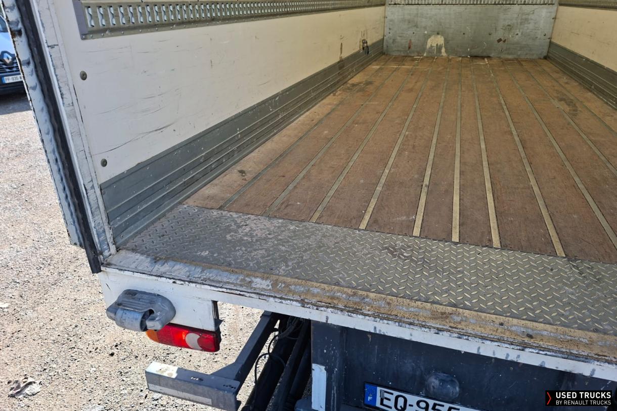 Renault Trucks D 250