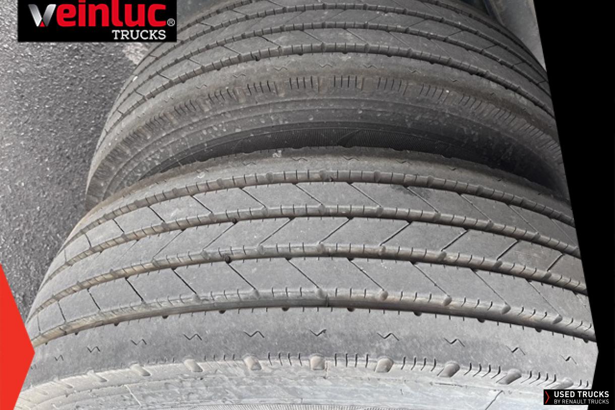 Renault Trucks Premium Route 460