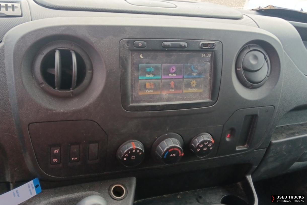 Renault Trucks Master 130