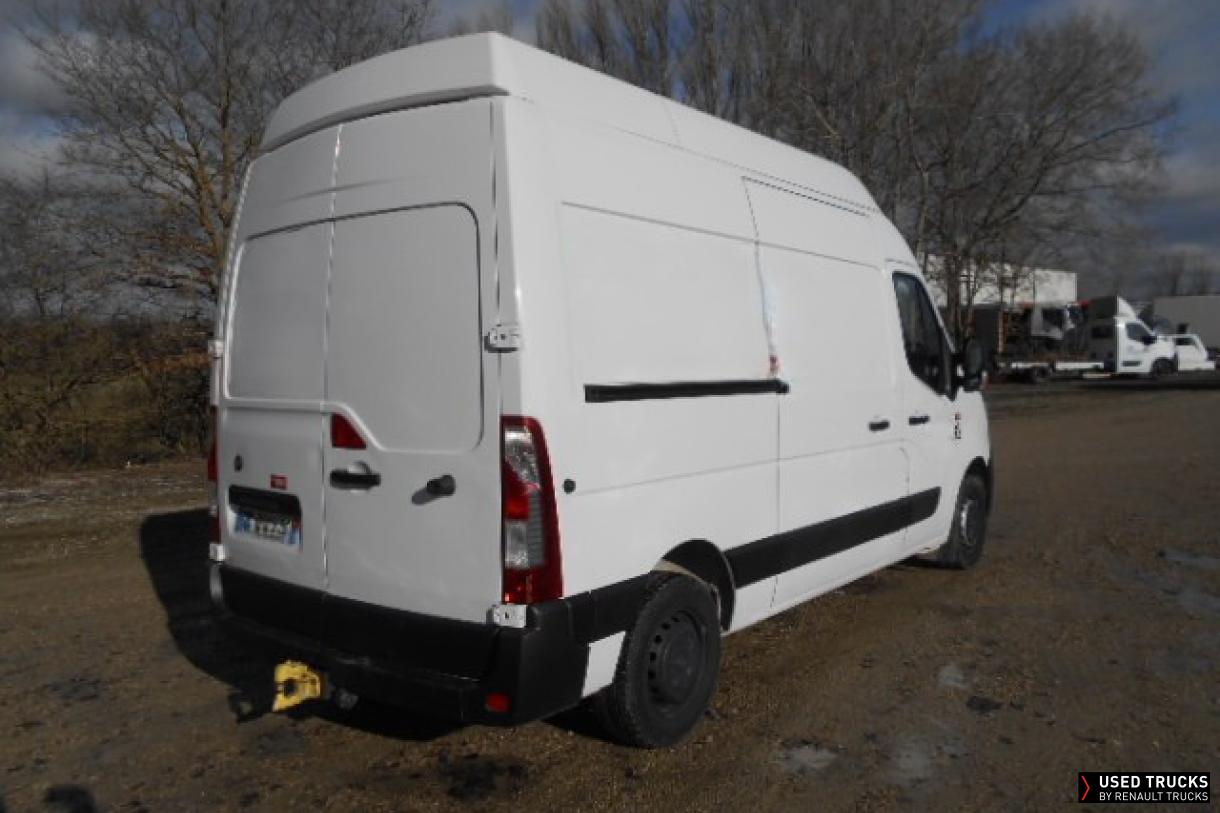 Renault Trucks Master 145