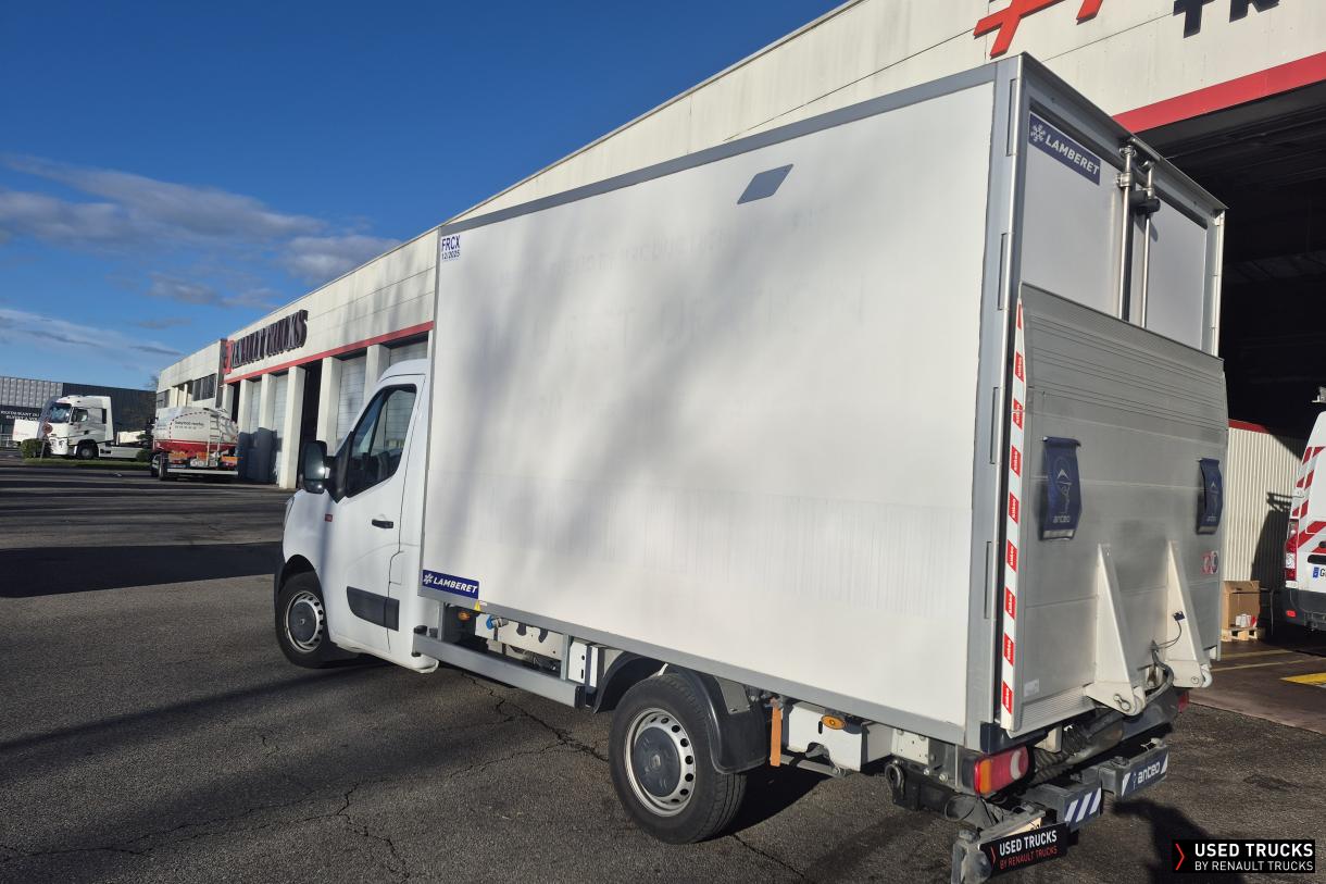 Renault Trucks Master 145
