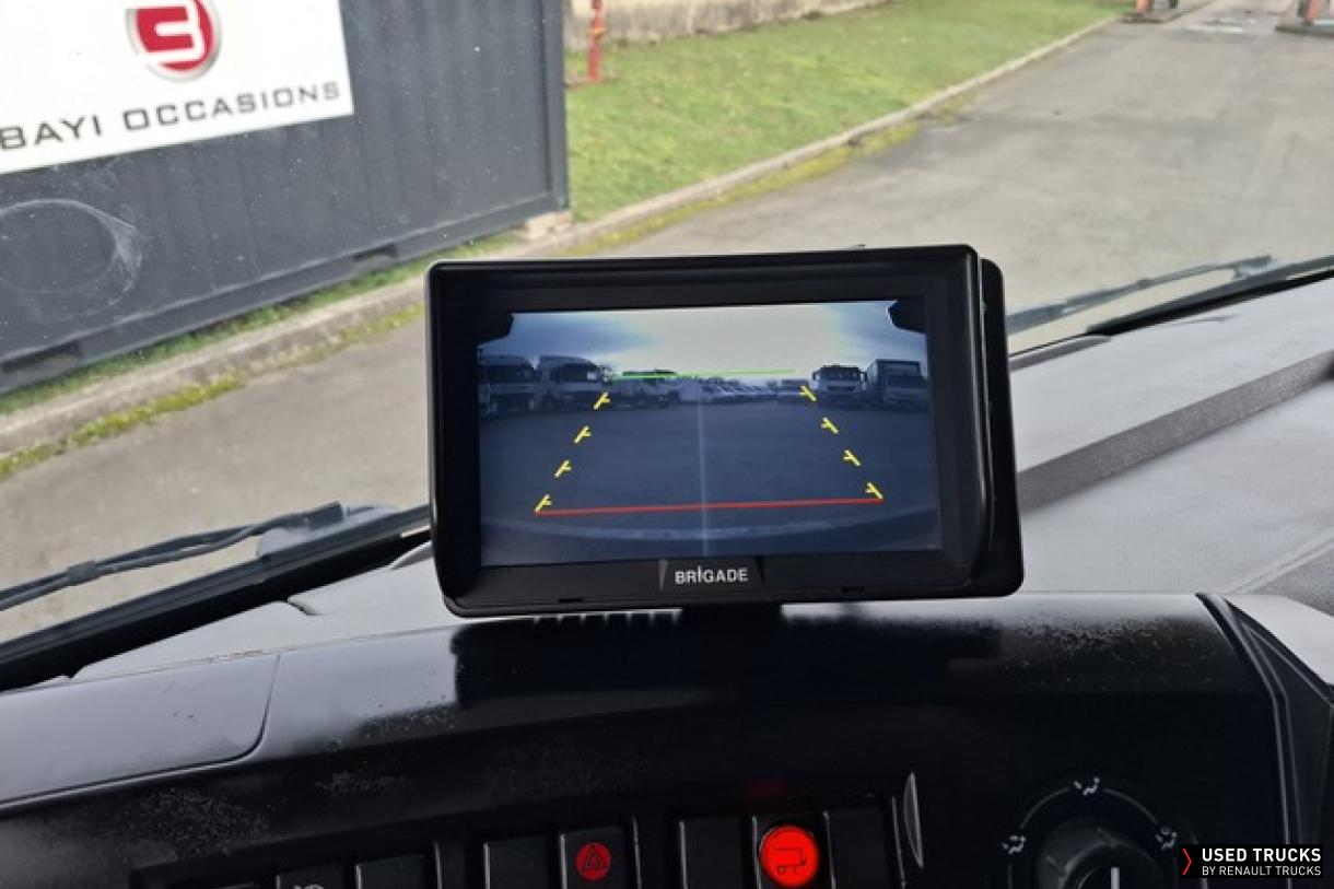 Renault Trucks D Wide 380