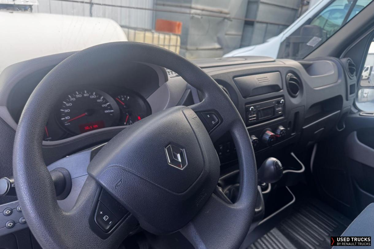 Renault Trucks Master 135