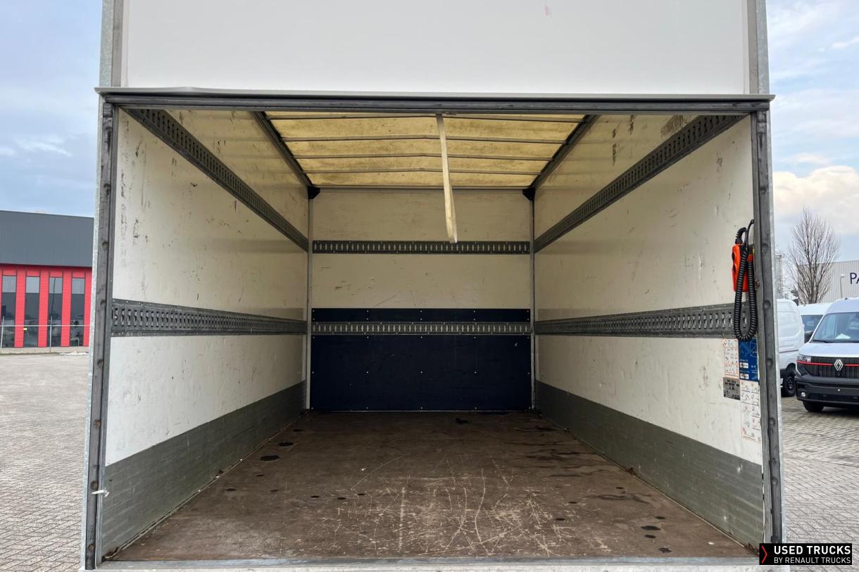 Renault Trucks Master 130