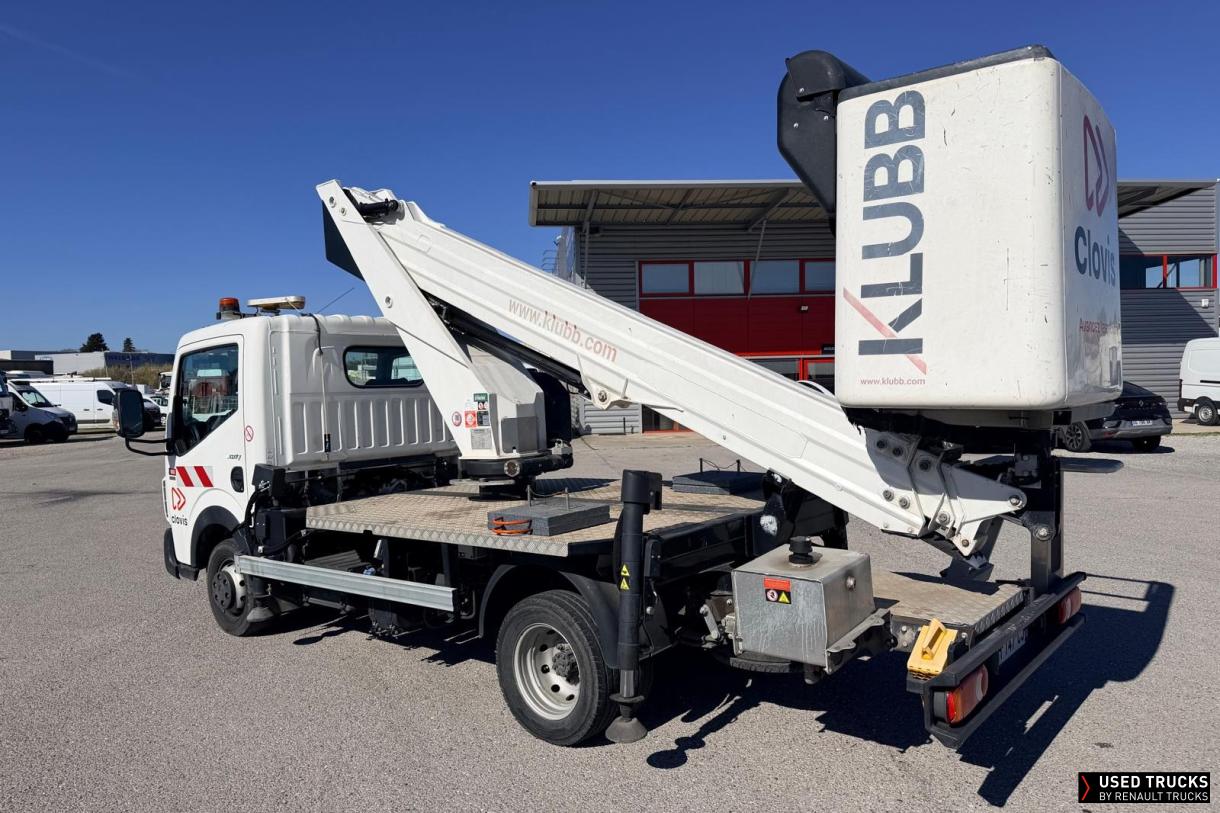 Renault Trucks Maxity 130