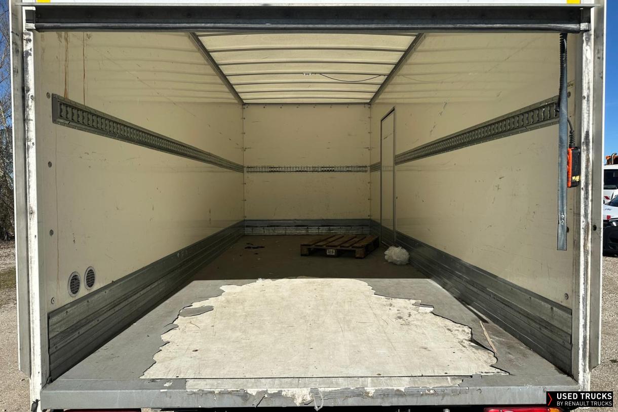 Renault Trucks D 240