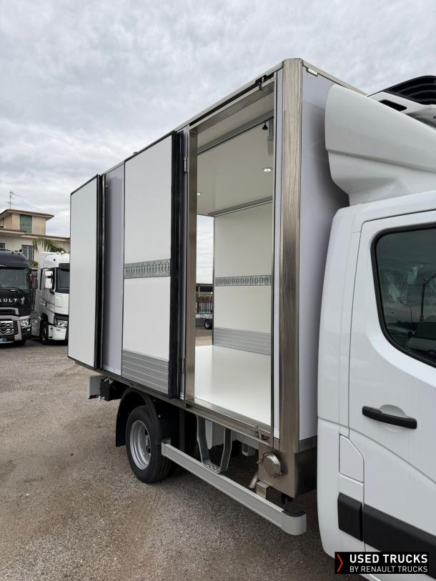 Renault Trucks Master 