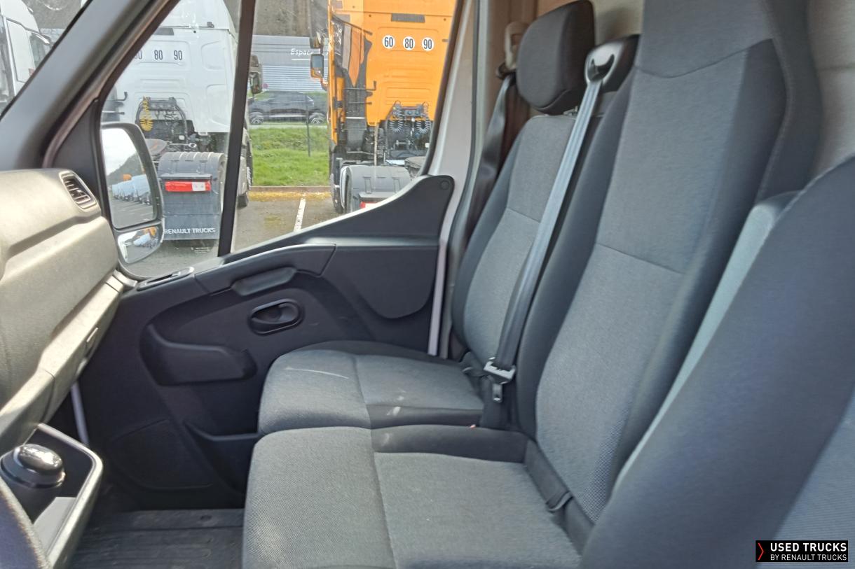 Nissan Interstar 150