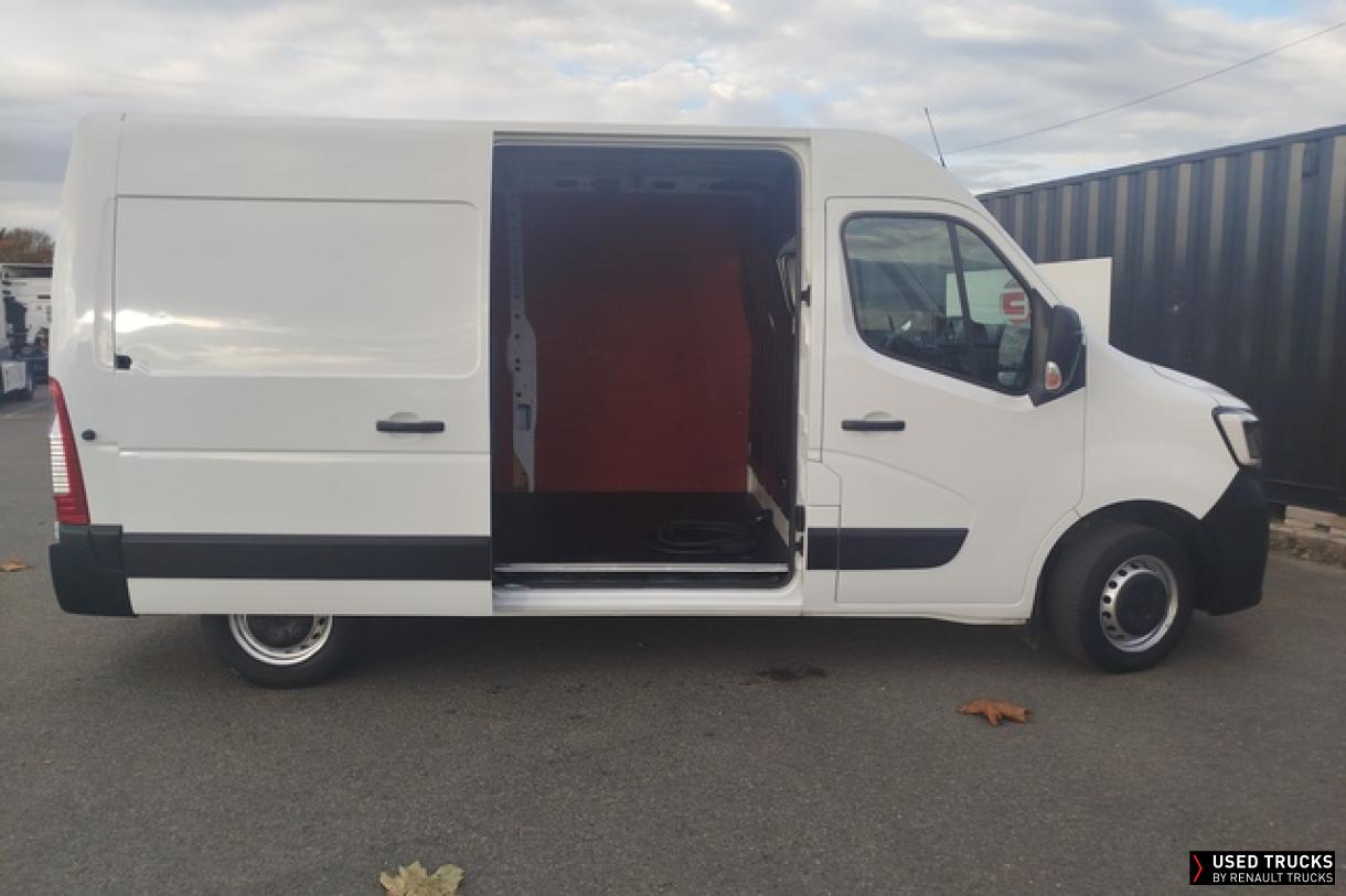 Renault Trucks Master 75