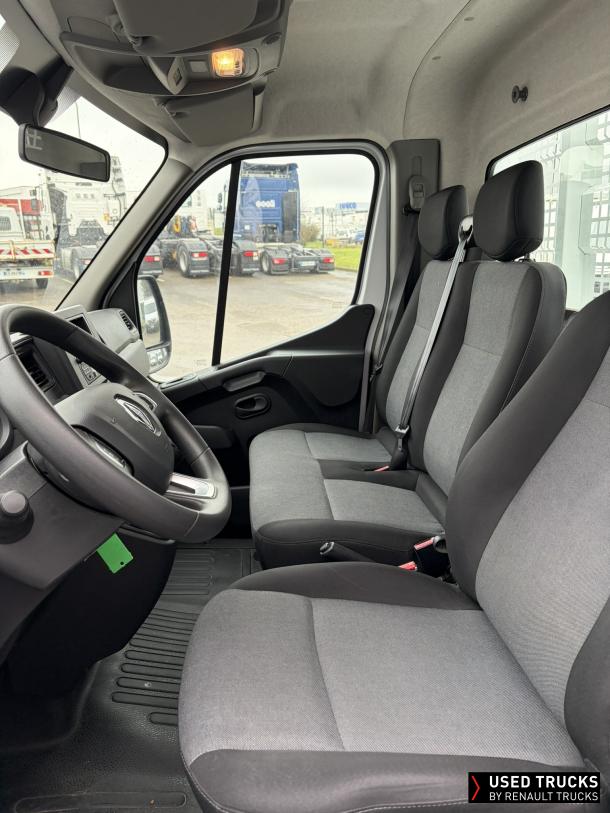 Renault Trucks Master 130
