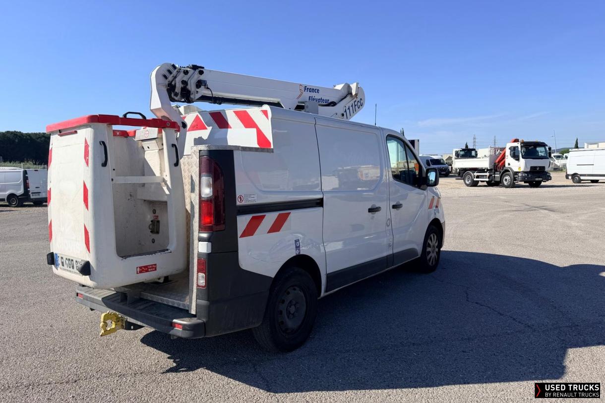 Renault Trucks Trafic 145