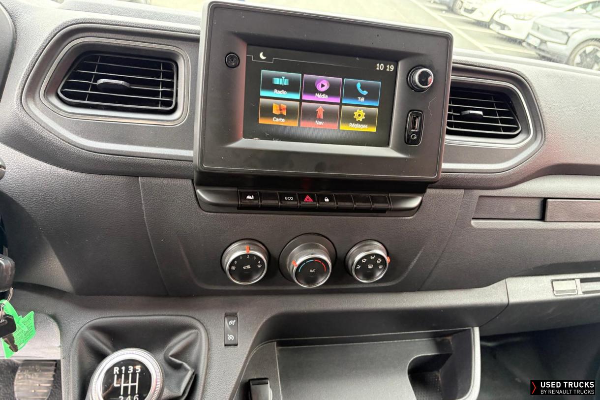 Renault Master 130