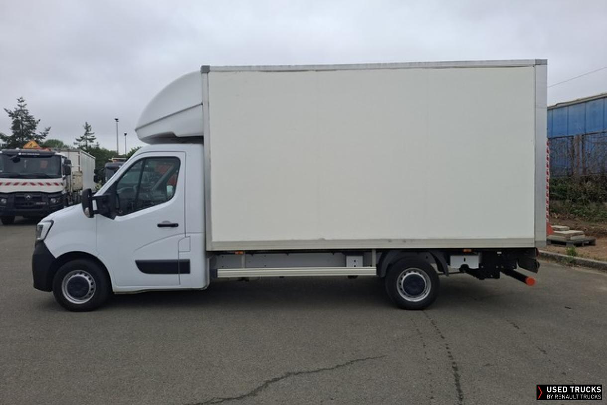 Renault Master 145