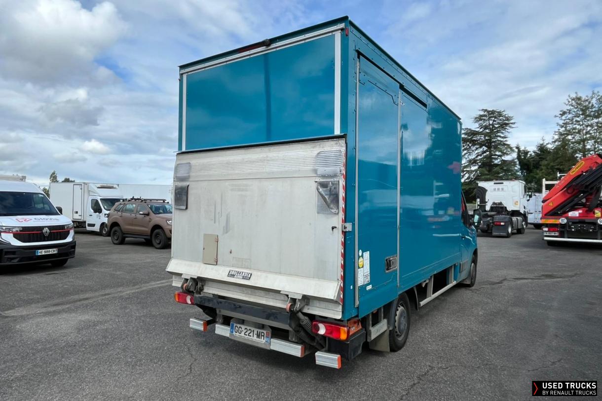 Renault Trucks Master 145